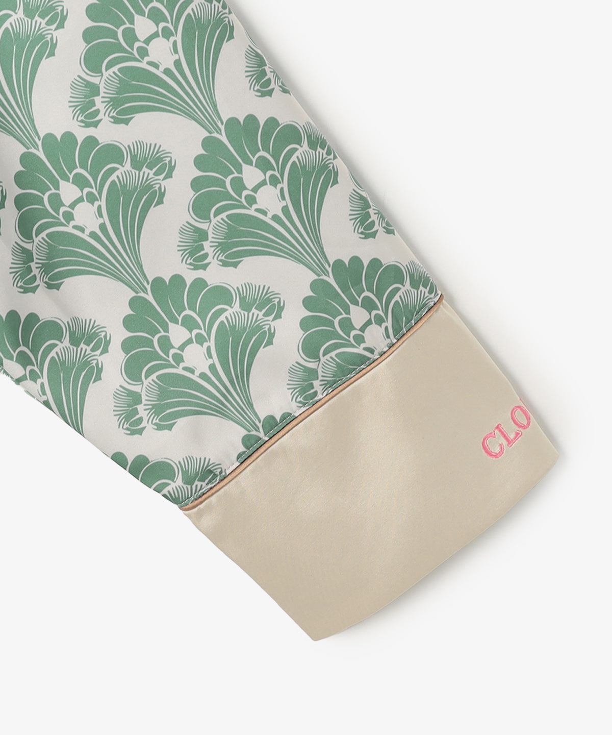 CLOUDY サテンパジャマセット Enigmatic elegance