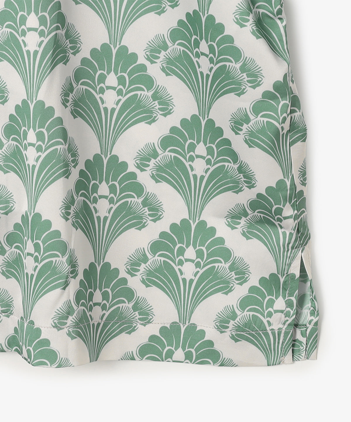 CLOUDY サテンパジャマセット Enigmatic elegance