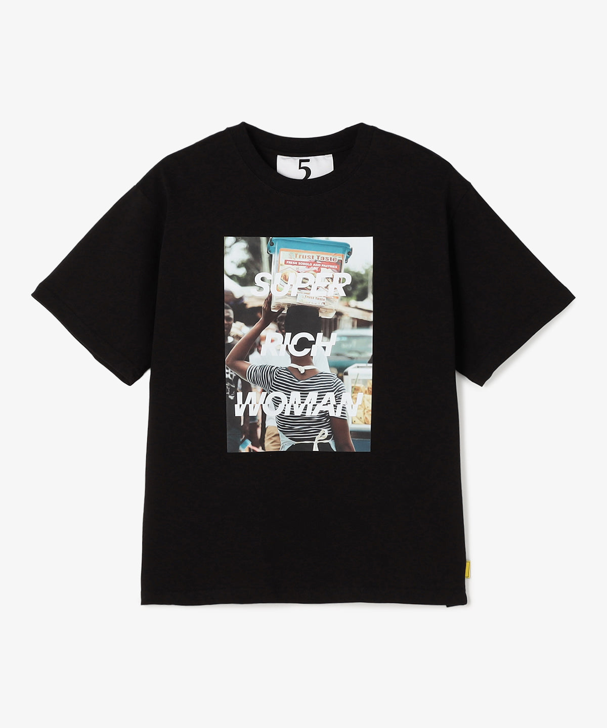Lunch T-shirts SUPER RICH WOMAN BLACK