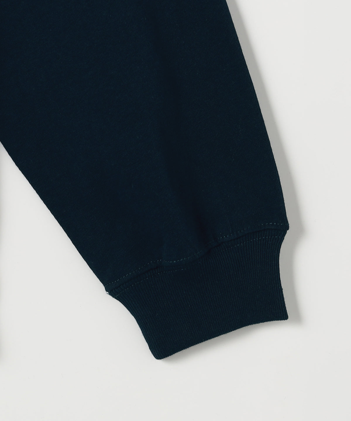 The University. ビッグライン ロンT NAVY