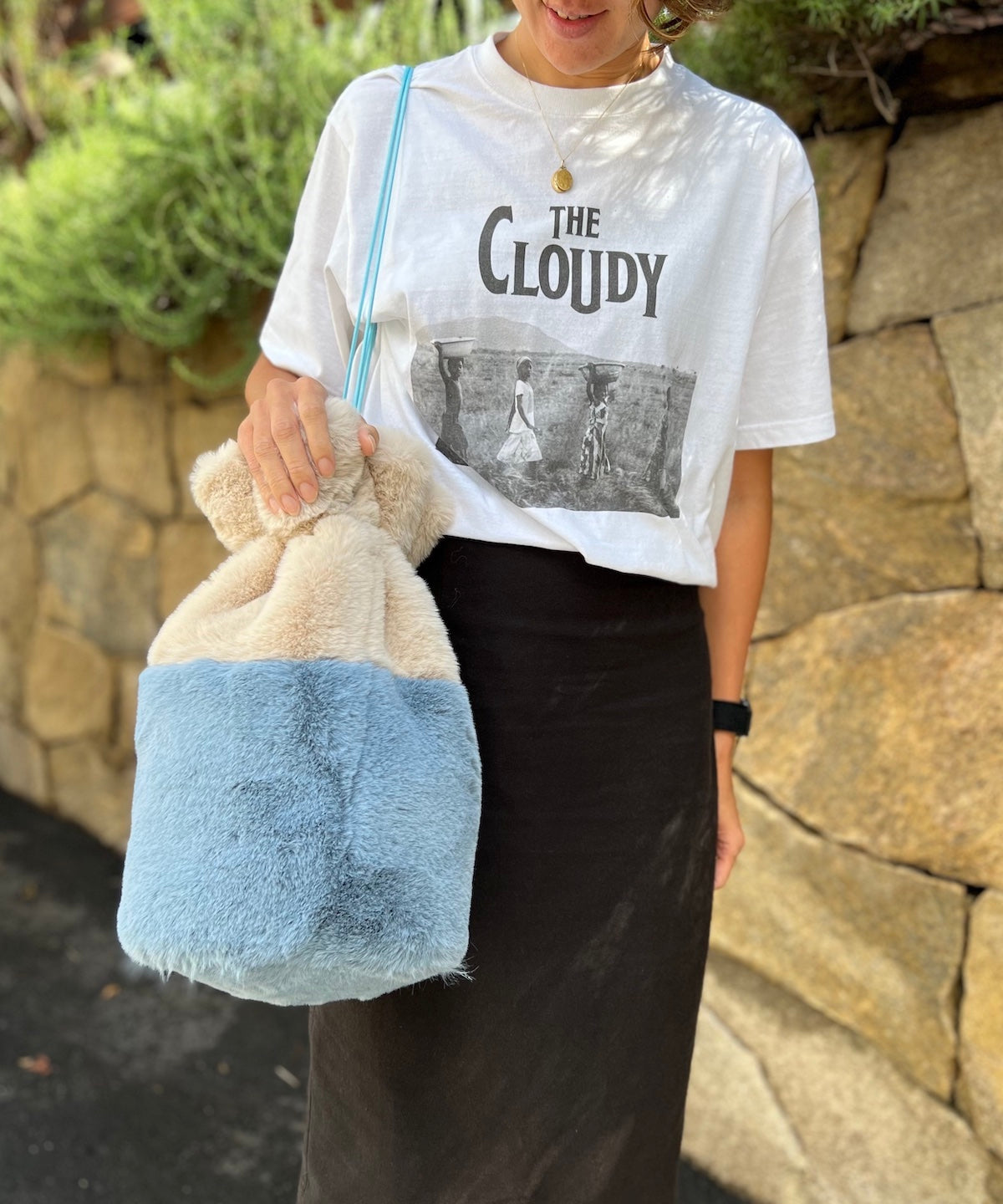 Eco Fur Drawstring Bag(Medium)OFF-WHITE×GREIGE