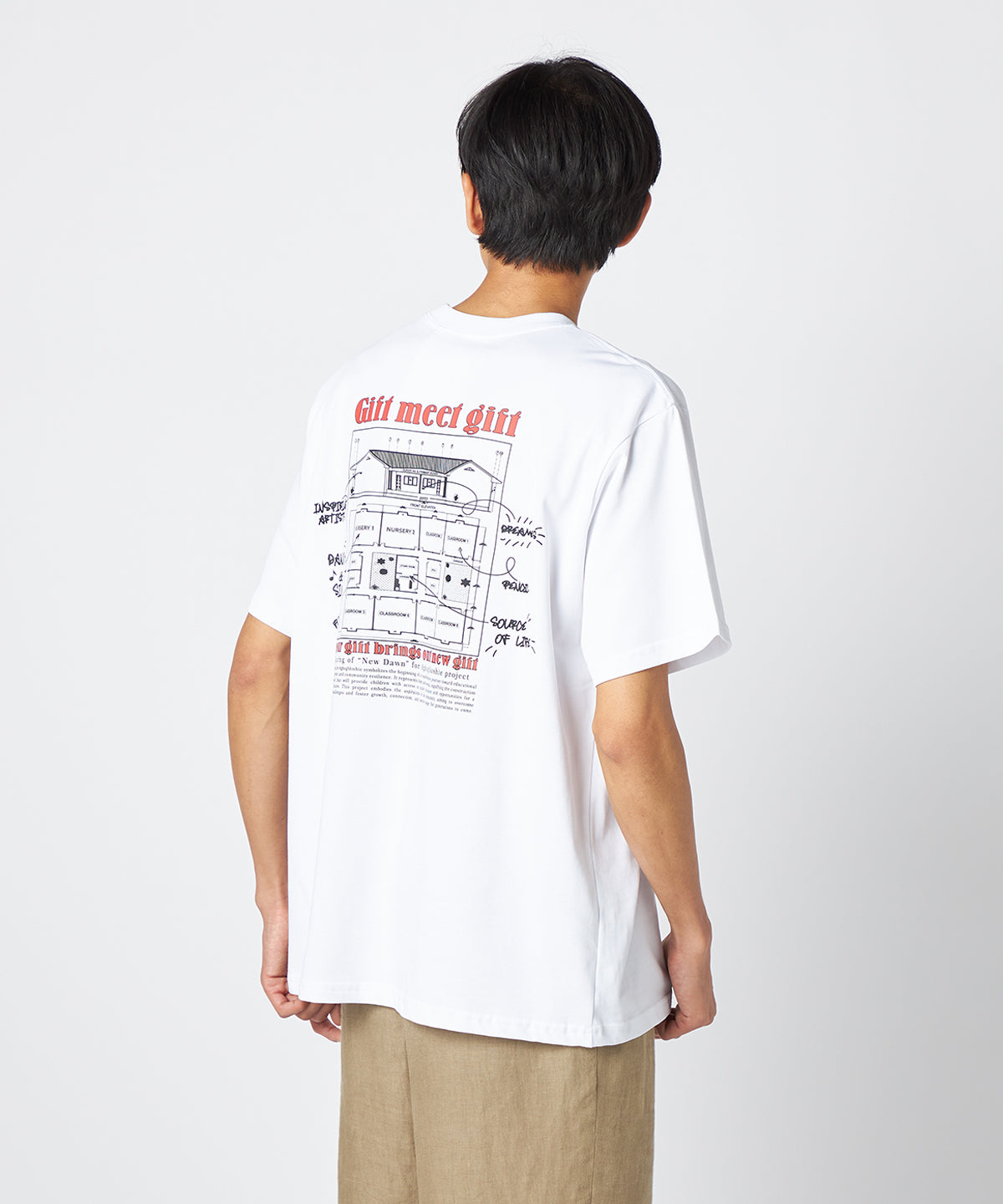 Lunch T-shirts GIFT MEET GIFT BLACK