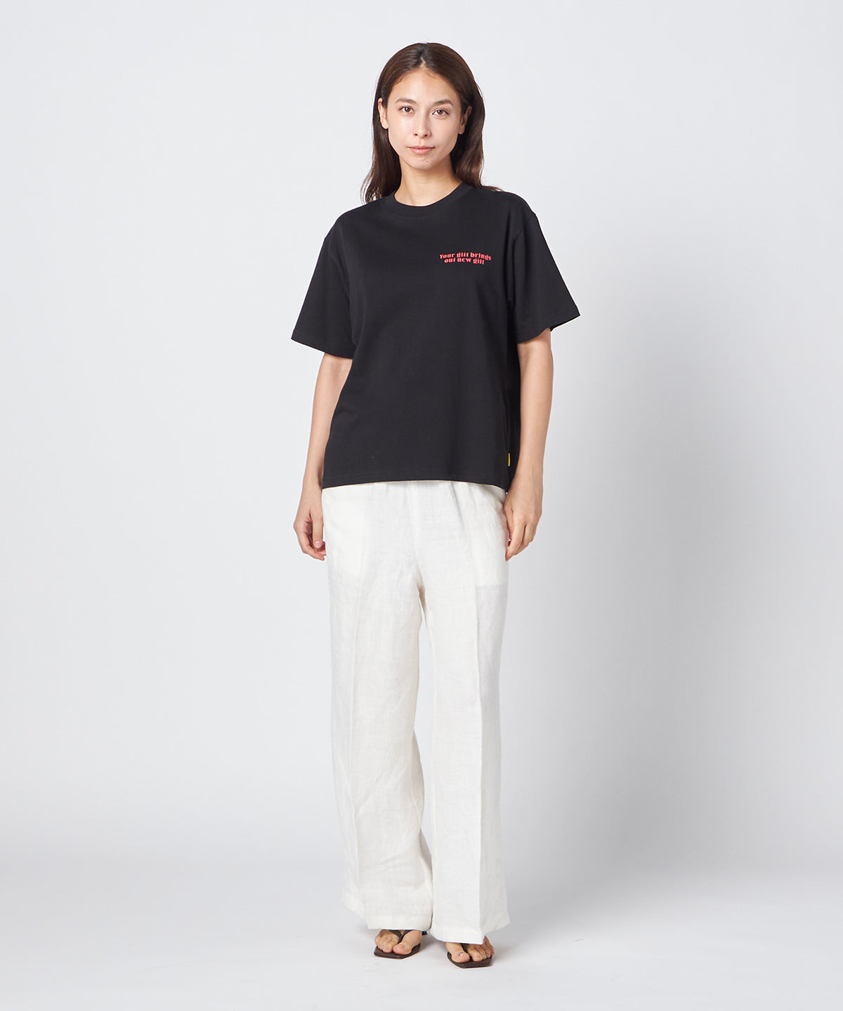 Lunch T-shirts GIFT MEET GIFT BLACK