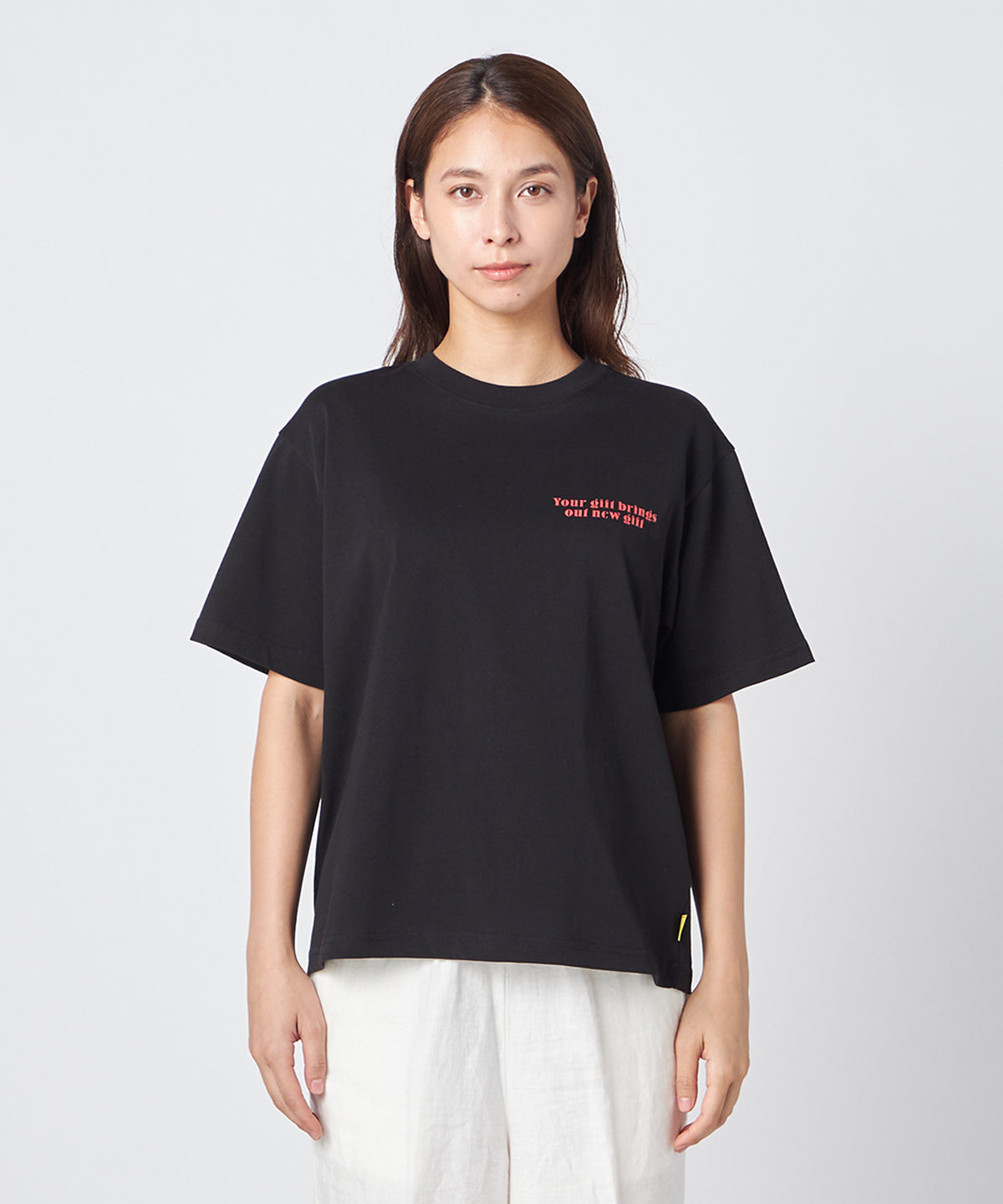 Lunch T-shirts GIFT MEET GIFT BLACK
