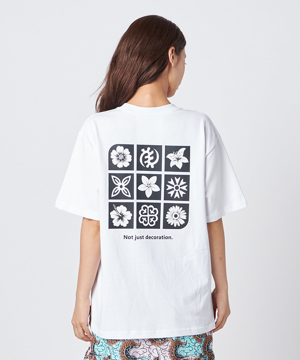 Lunch T-shirts flower and adinkra  WHITE