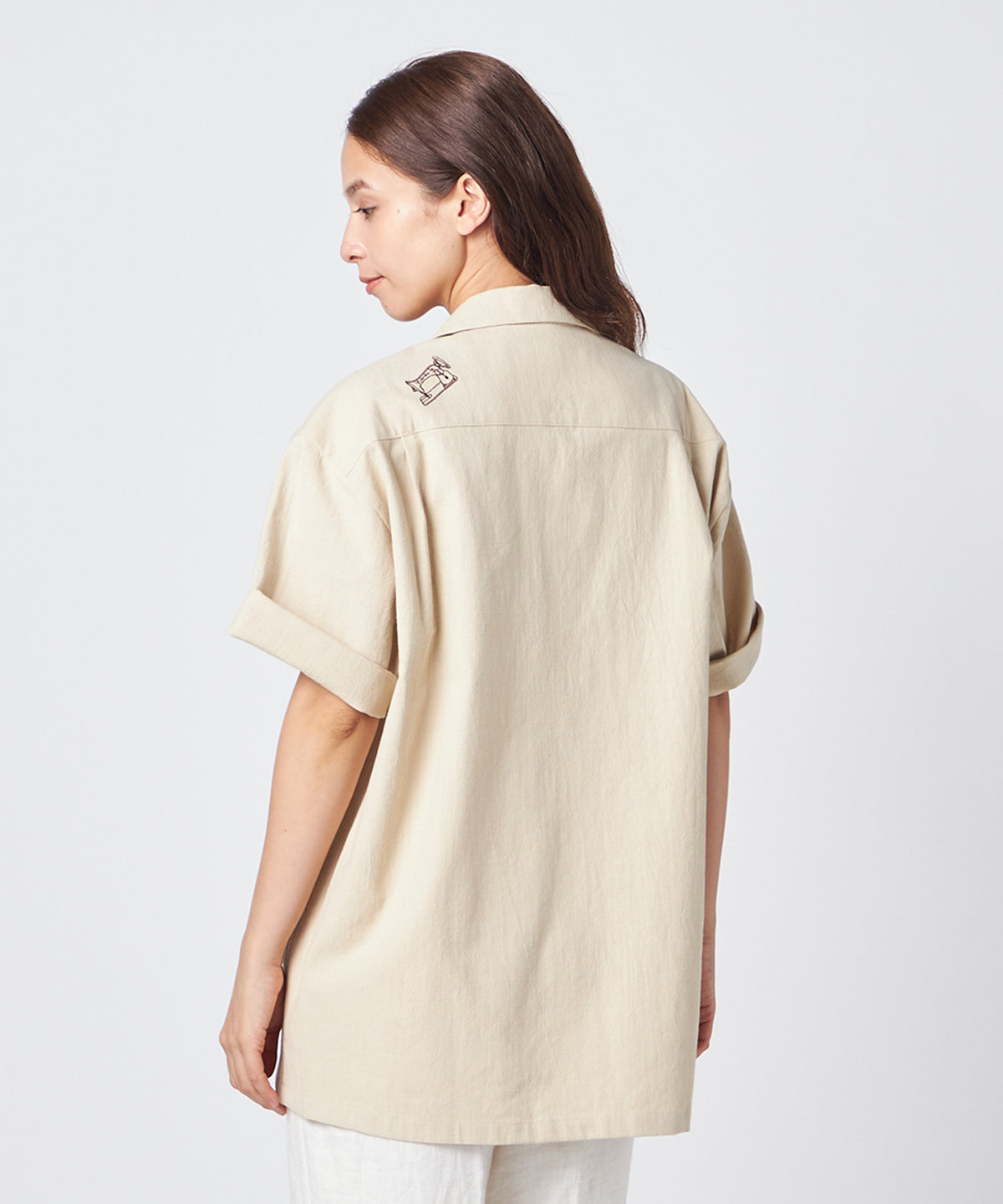 刺繍半袖シャツ "Everyday Ghana" BEIGE