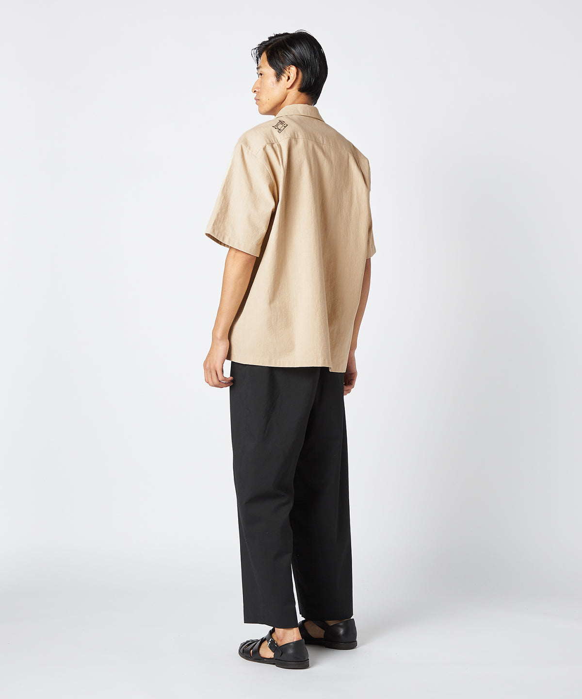 刺繍半袖シャツ "Everyday Ghana" BEIGE