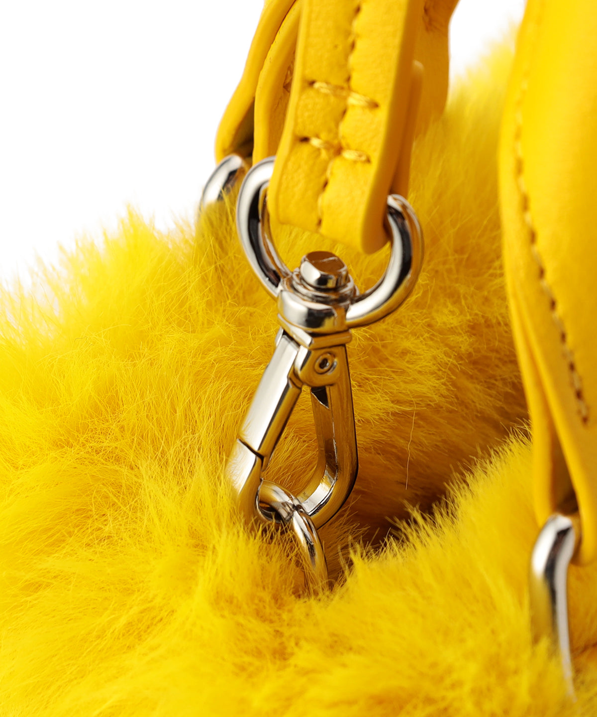 【予約：11月中旬〜下旬発送予定】Eco Fur Drawstring Shoulder Bag YELLOW