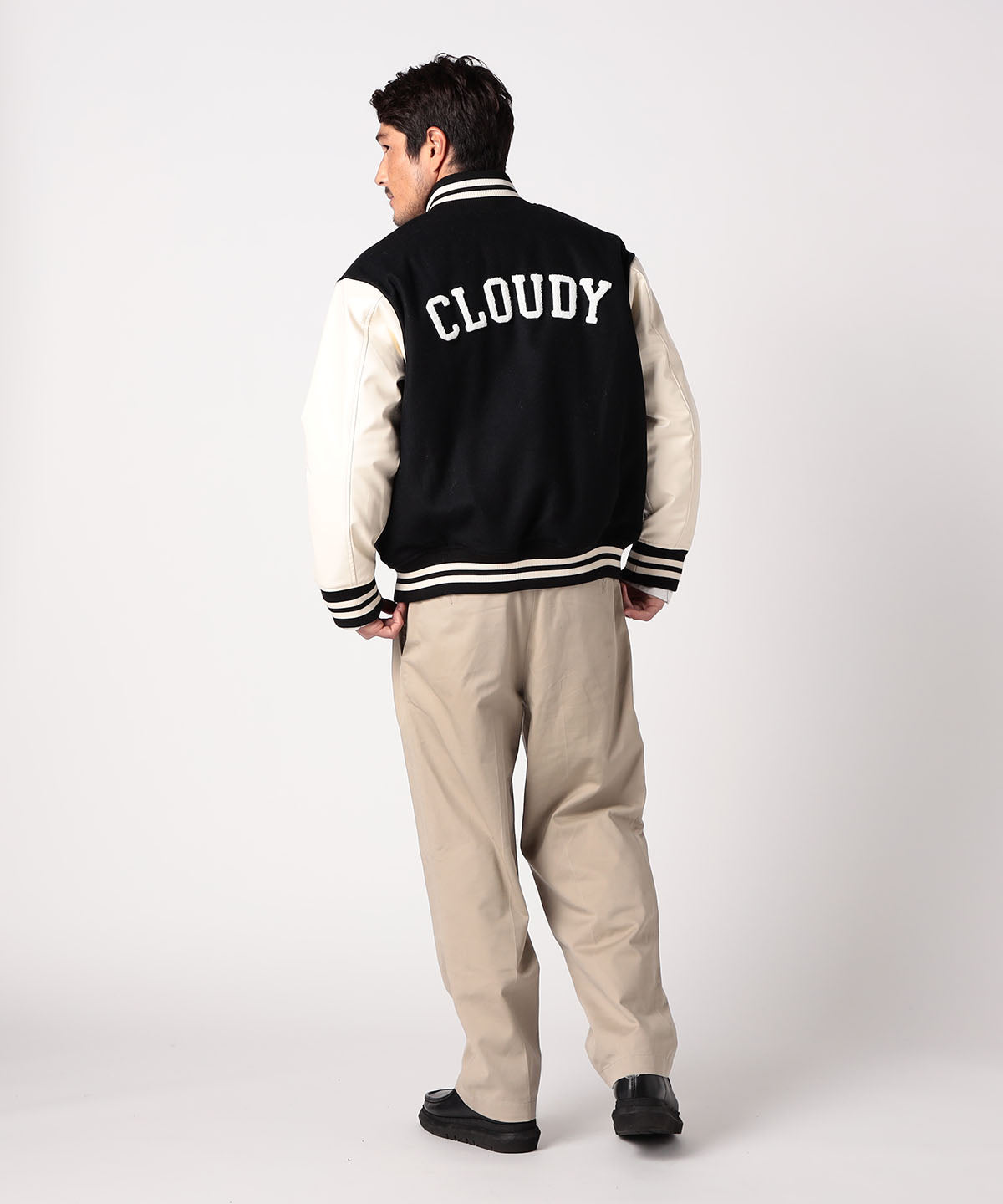 Stadium Jumper BLACK | Outerwear | CLOUDY official mail