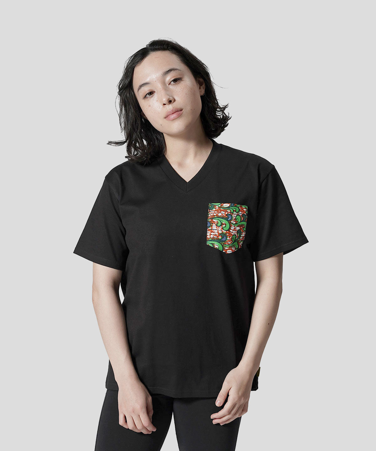 Pocket T-SHIRTS Vneck 096 BLACK